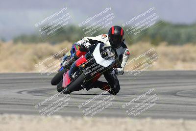 media/Oct-13-2025-Moto Forza (Mon) [[a66d839500]]/3-B Group/Session 3 (Turn 16)/